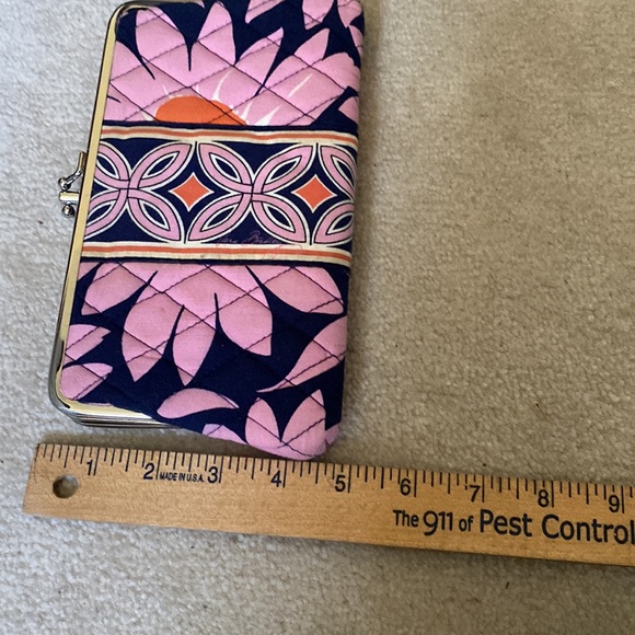 NWOT Vera Bradley Oversized Wallet/Clutch bag - Picture 5 of 5
